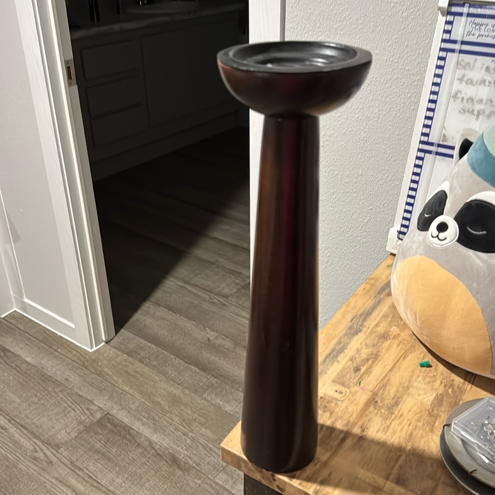 Candle holder